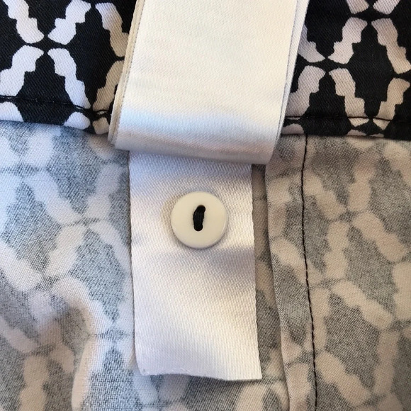 H&M black and white modern print crop pants, size 14 - Picture 10 of 11